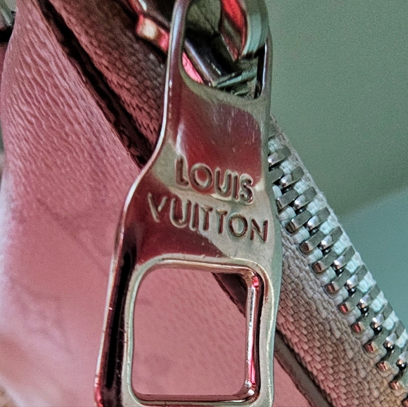 Louis Vuitton White Monogram Antarctica Zip Pouch O-Case Clutch - Picture 3 of 12